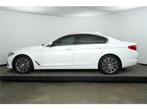 2020 BMW 530 530i