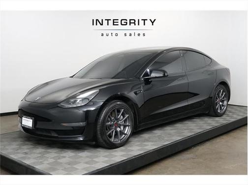 2022 Tesla Model 3 Standard Range
