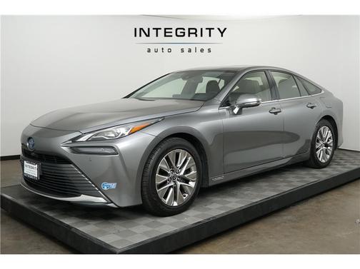 2021 Toyota Mirai Base
