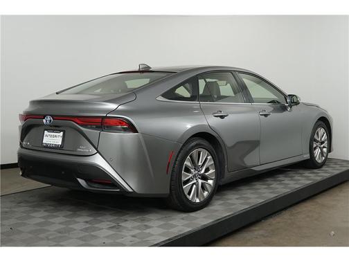 2021 Toyota Mirai Base