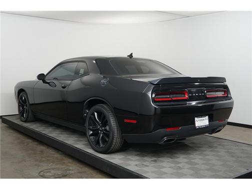 2017 Dodge Challenger SXT