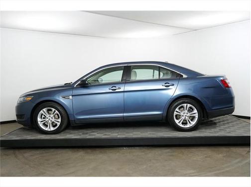 2019 Ford Taurus SE