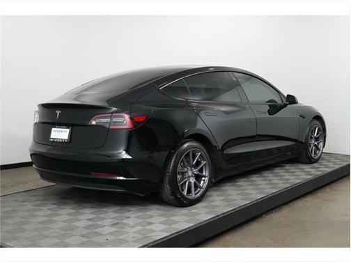 2023 Tesla Model 3 Standard Range