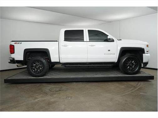 2017 Chevrolet Silverado 1500 2LT