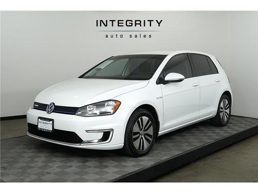 2016 Volkswagen e-Golf SE