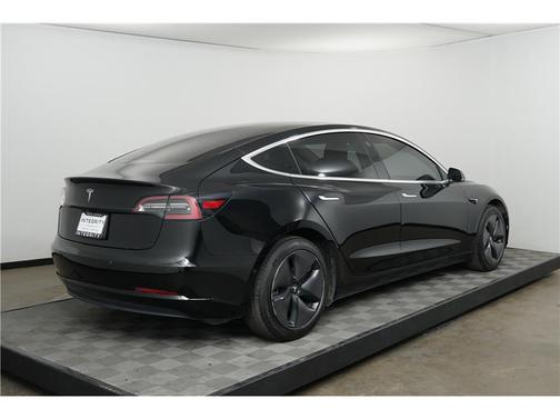 2019 Tesla Model 3 Standard Range Plus