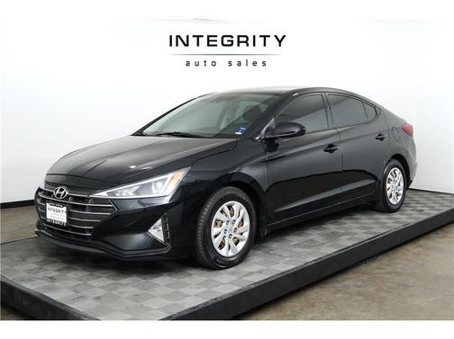 2020 Hyundai ELANTRA SE