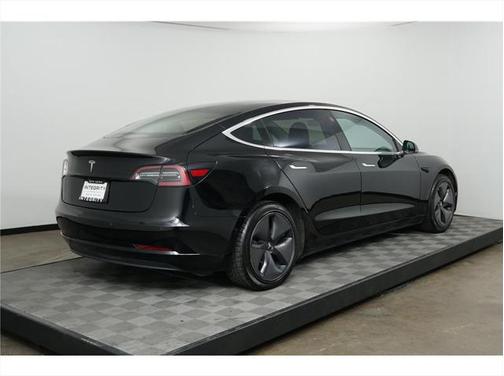 2018 Tesla Model 3 Mid Range