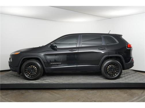 2016 Jeep Cherokee Sport