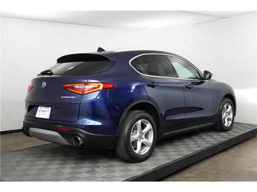 2019 Alfa Romeo Stelvio Base