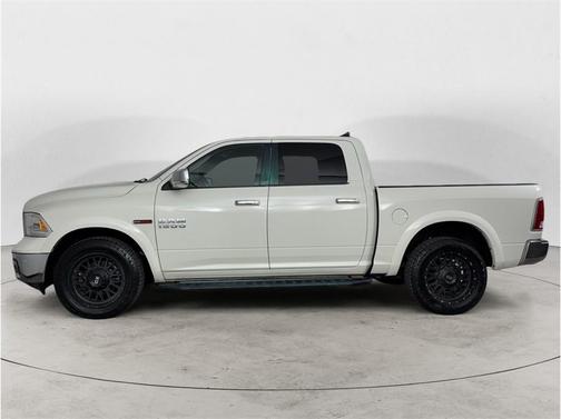 Pearl White 2017 RAM 1500 Laramie