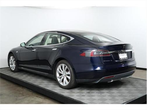 2014 Tesla Model S 85