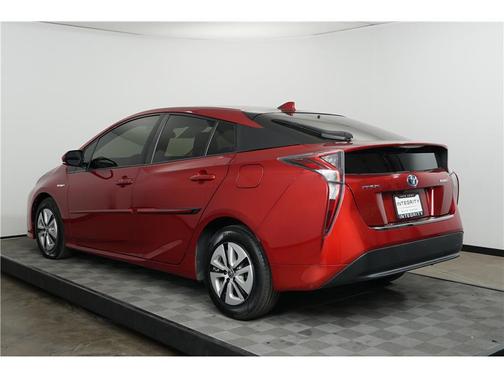 2016 Toyota Prius Three