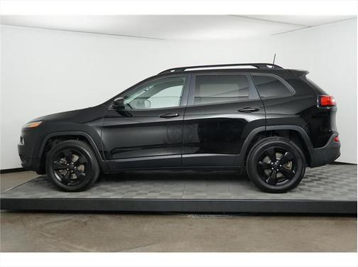 2017 Jeep Cherokee Sport