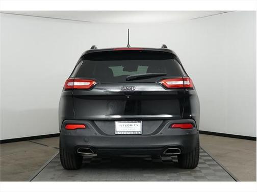 2017 Jeep Cherokee Sport