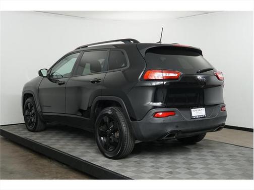 2017 Jeep Cherokee Sport