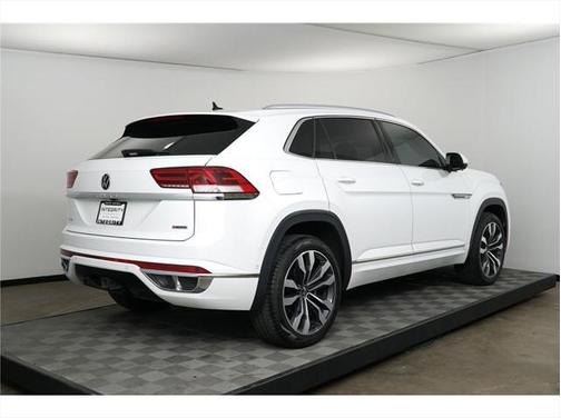 2022 Volkswagen Atlas Cross Sport 3.6L V6 SEL Premium R-Line