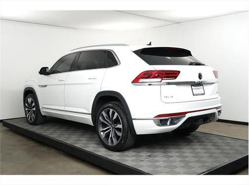 2022 Volkswagen Atlas Cross Sport 3.6L V6 SEL Premium R-Line