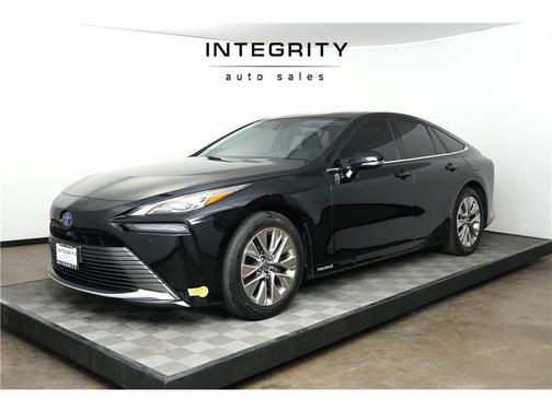2021 Toyota Mirai Base
