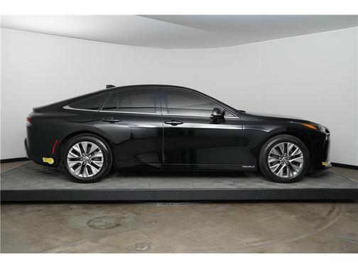 2021 Toyota Mirai Base