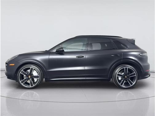 Jet Black Metallic 2019 Porsche Cayenne Turbo