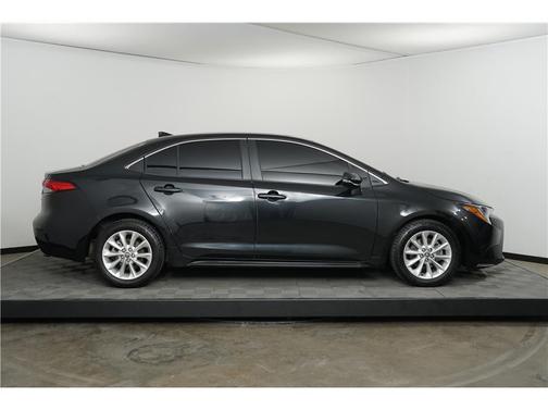 2020 Toyota Corolla XLE