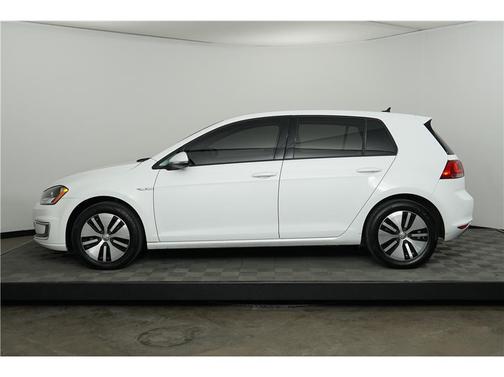 2016 Volkswagen e-Golf SE