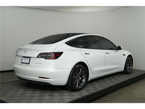 2021 Tesla Model 3 Long Range