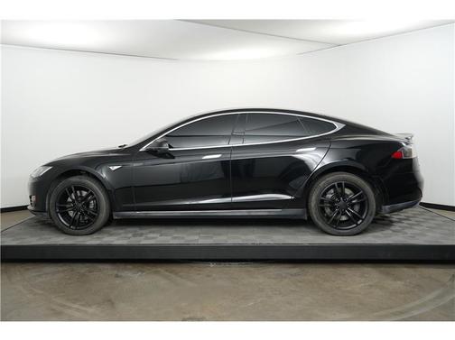 2013 Tesla Model S Performance