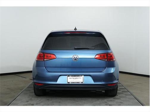 2016 Volkswagen e-Golf SE