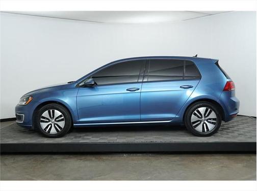 2016 Volkswagen e-Golf SE