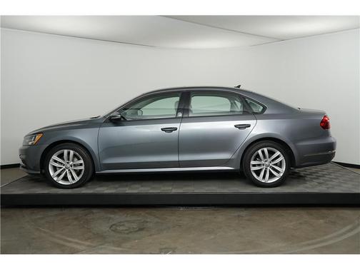 2019 Volkswagen Passat 2.0T Wolfsburg Edition