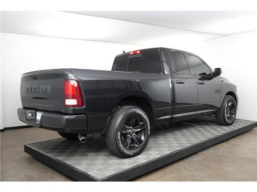 2017 RAM 1500 Night Quad Cab 4x2 6'4' Box