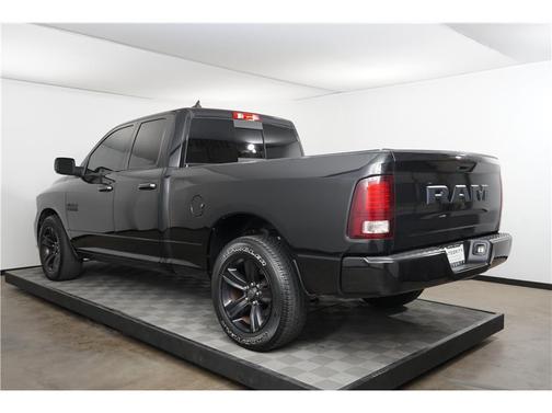 2017 RAM 1500 Night Quad Cab 4x2 6'4' Box