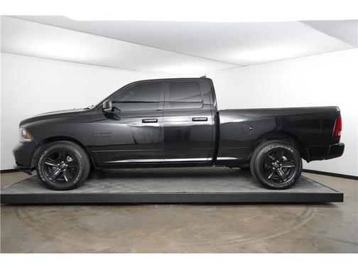 2017 RAM 1500 Night Quad Cab 4x2 6'4' Box