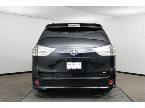 2017 Toyota Sienna SE
