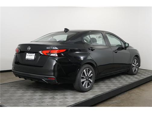 2021 Nissan Versa 1.6 SV
