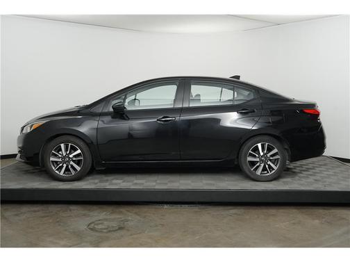 2021 Nissan Versa 1.6 SV