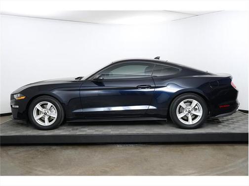 2021 Ford Mustang EcoBoost
