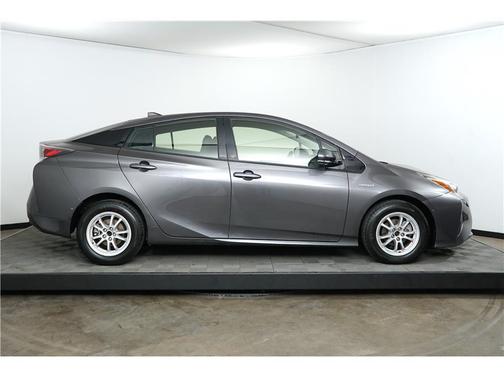 2017 Toyota Prius Three