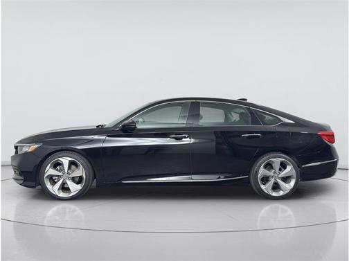 Crystal Black Pearl 2018 Honda Accord Touring 2.0T