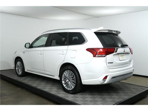 2019 Mitsubishi Outlander PHEV GT