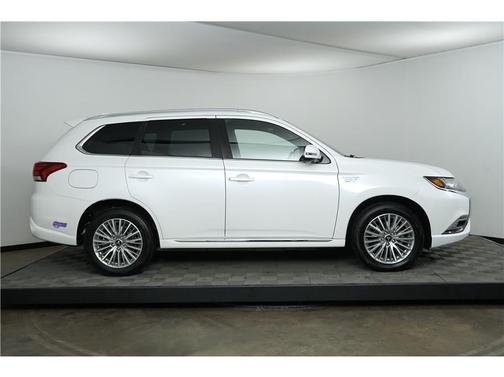 2019 Mitsubishi Outlander PHEV GT