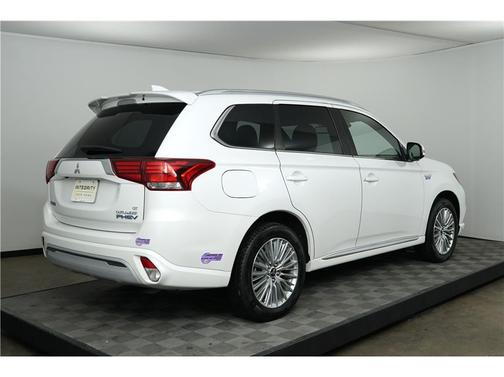 2019 Mitsubishi Outlander PHEV GT
