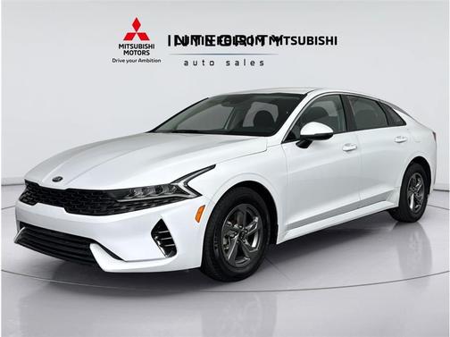 Glacial White Pearl 2021 Kia K5 LXS