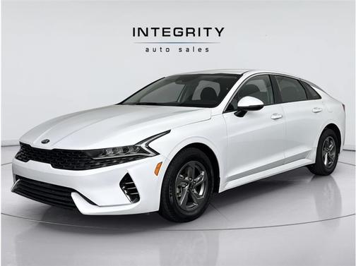 Glacial White Pearl 2021 Kia K5 LXS