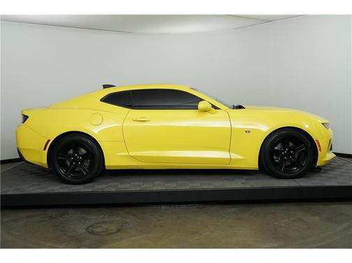 2017 Chevrolet Camaro 1LT
