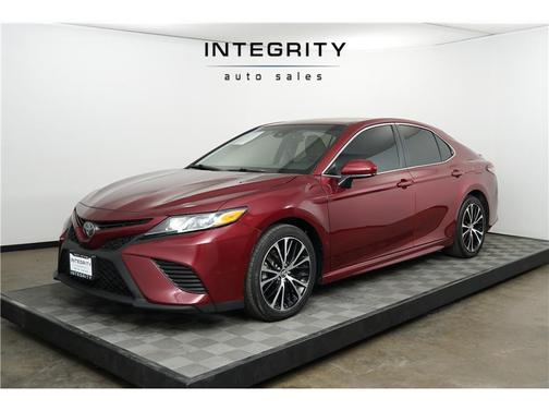 2018 Toyota Camry SE