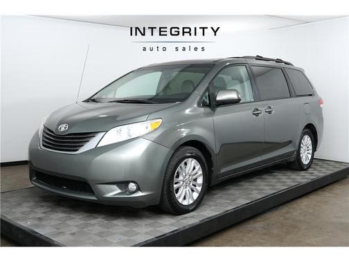 2012 Toyota Sienna XLE