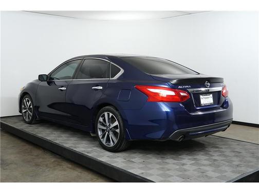 2016 Nissan Altima 3.5 SR